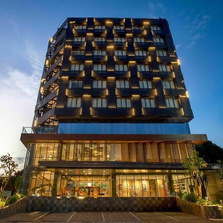 Artotel Yogyakarta Kejayan Extérieur photo