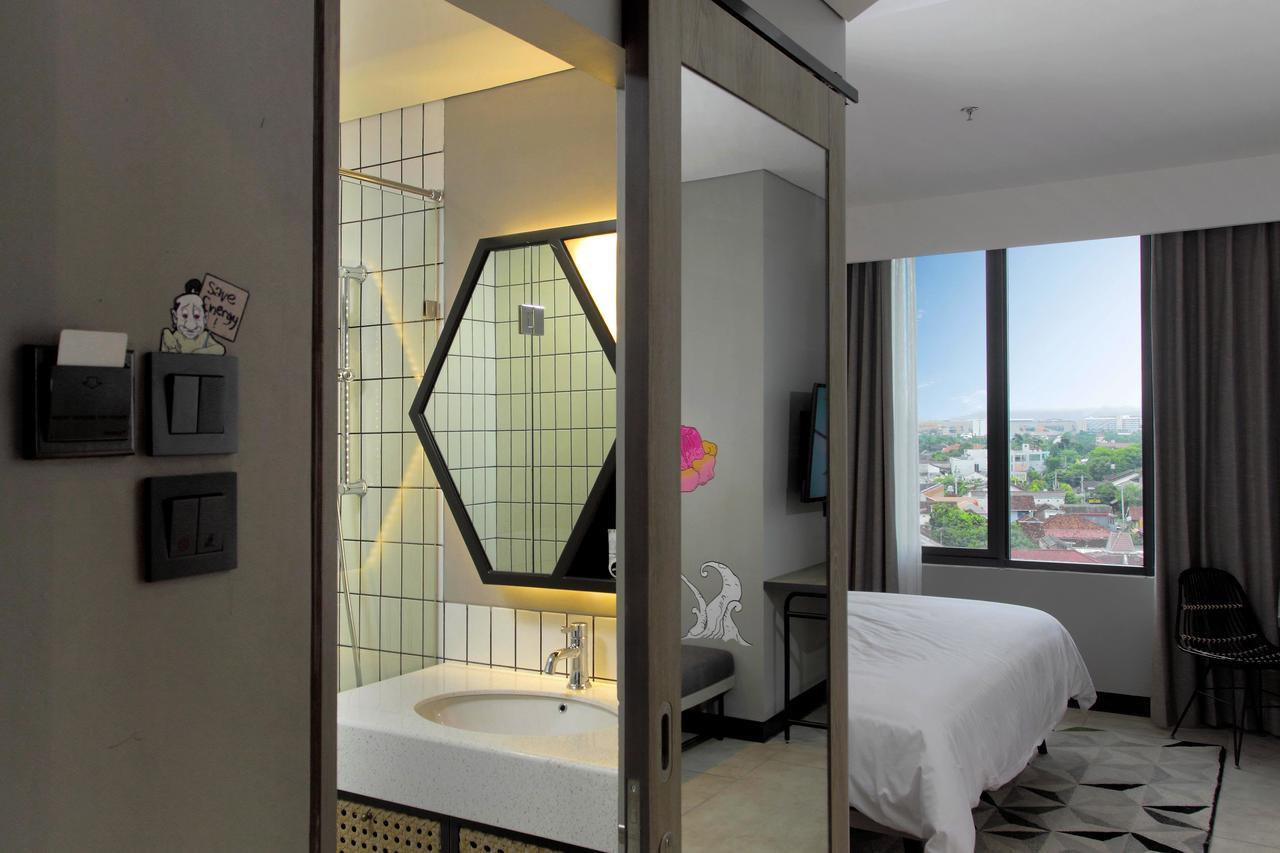 Artotel Yogyakarta Kejayan Extérieur photo